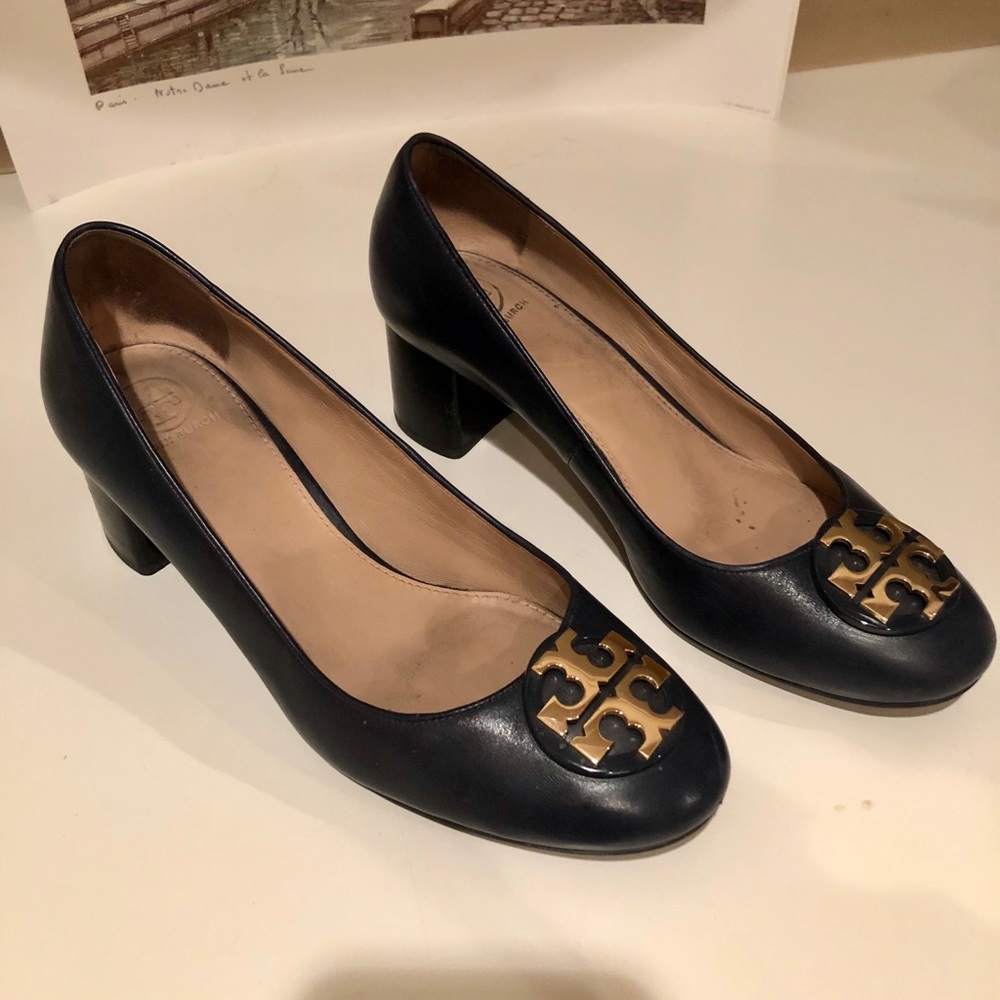Tory Burch Benton Leather pump size 8.5